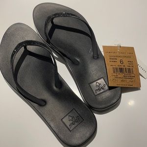 Reef Cushion bounce stargazer flip flops